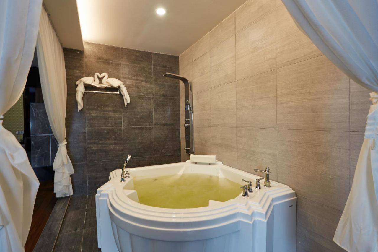 Dream Luxury Hotel Muar Eksteriør bilde