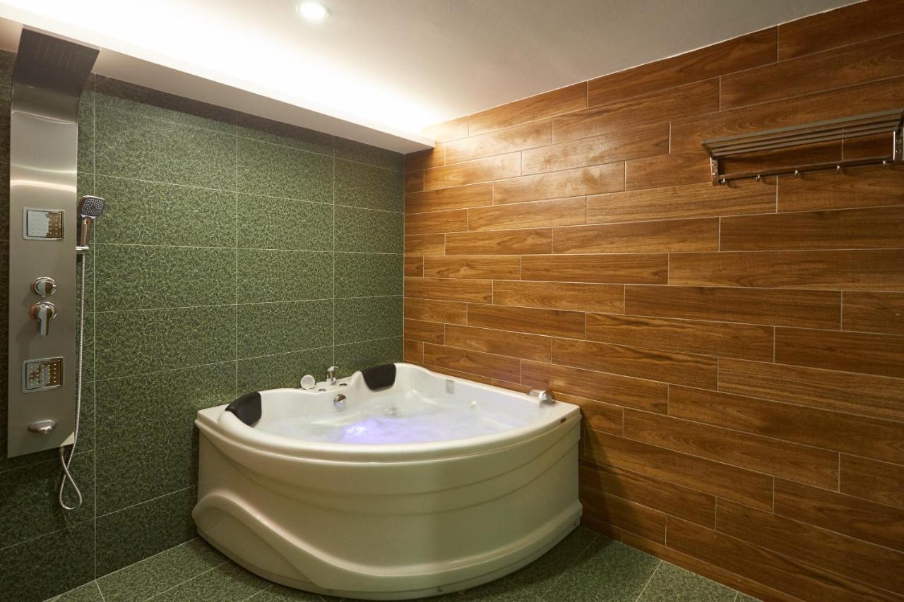 Dream Luxury Hotel Muar Eksteriør bilde