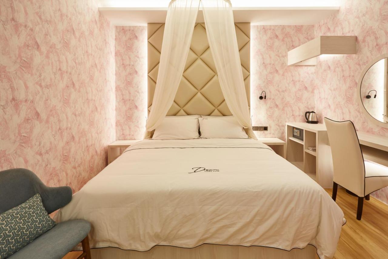 Dream Luxury Hotel Muar Eksteriør bilde